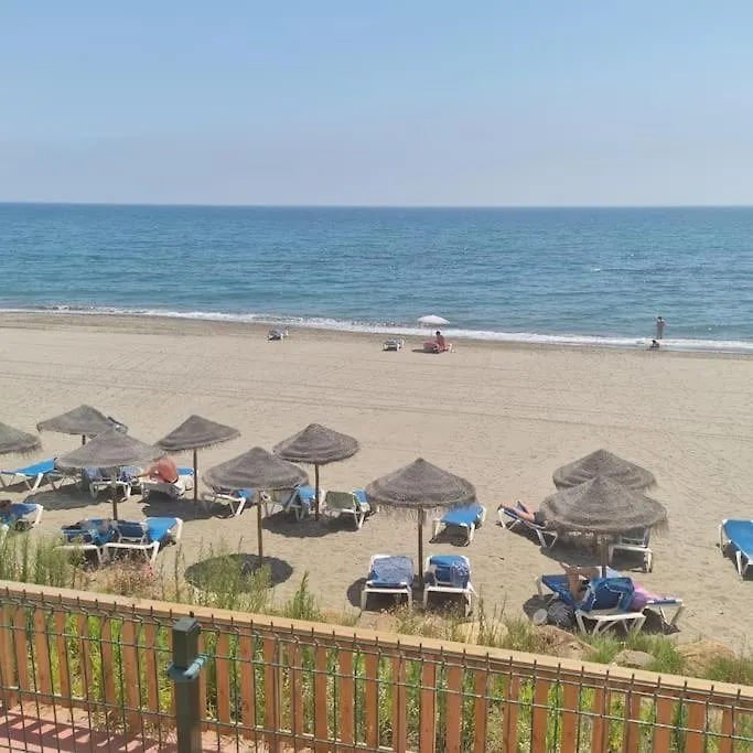 First Line Gelijkvloers App Apartment Estepona