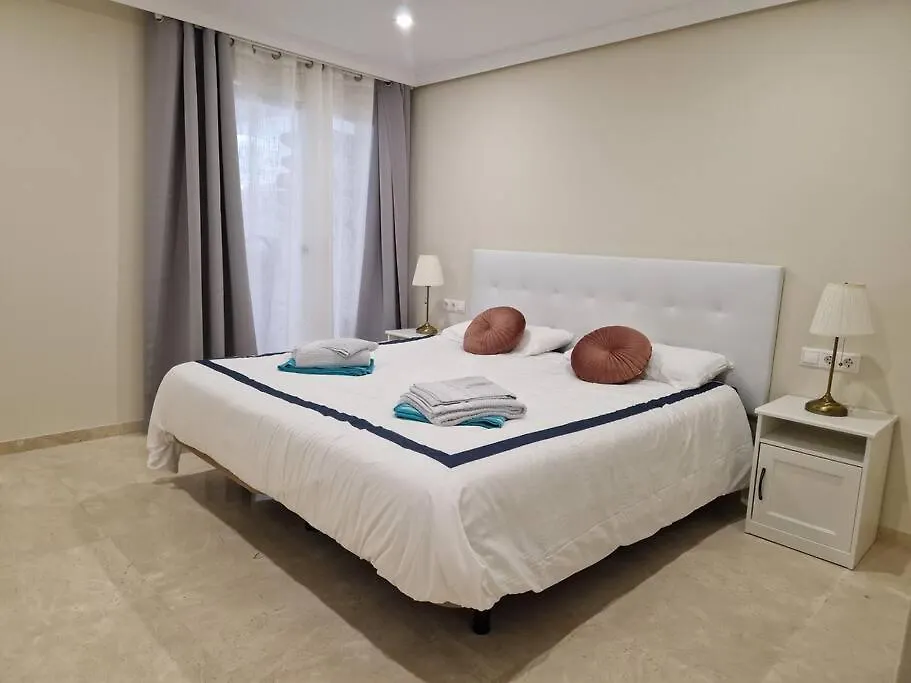 First Line Gelijkvloers App Apartment Estepona 0*,